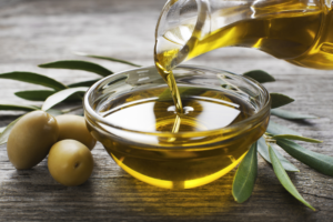 Use Olive Oil to Have Long and Thick Hairs