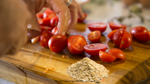 Tomato & Oatmeal Mask