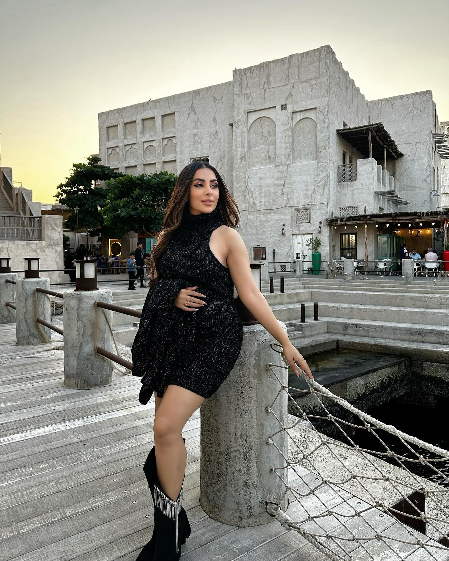 Farzana Naz Biography