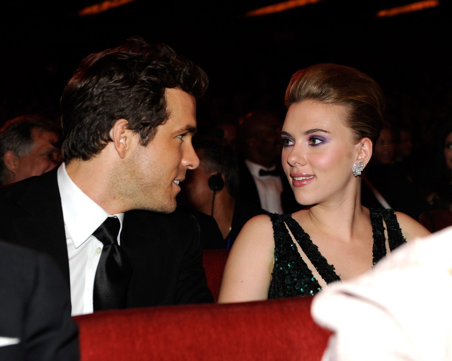 Ryan Reynolds with Scarlett Johansson