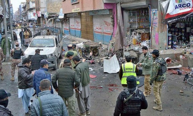 explosion-near-fc-car-in-quetta