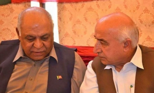the-senator-was-expelled-from-the-party