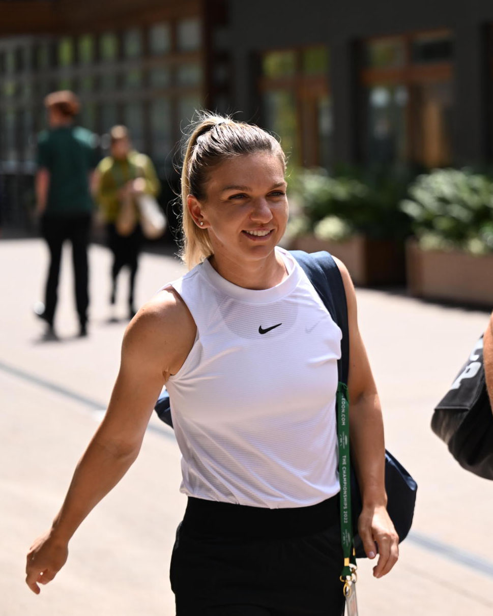 Simona Halep sexy female tennis player