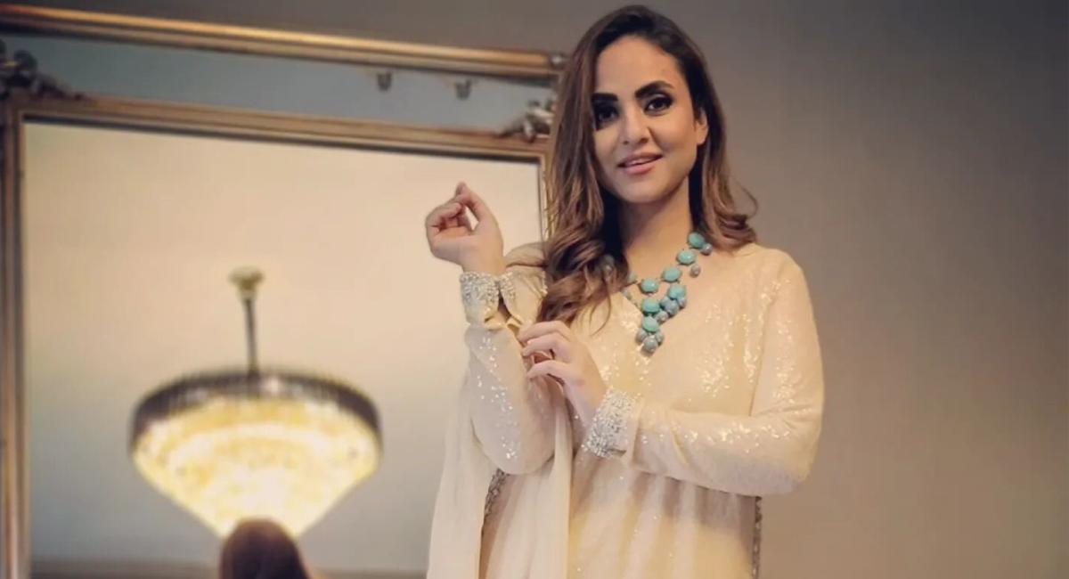 Nadia Khan faces backlash for Nauman Ijaz review